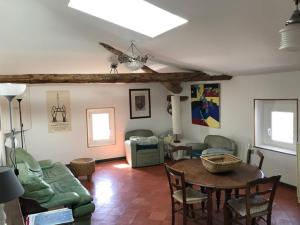 Appartements Place du village Haute Provence : photos des chambres