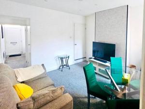 Cozy Haven near Glenfield & LRI Hospitals