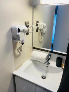 B&B / Chambres d'hotes Home SAINT MICHEL : photos des chambres