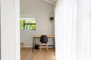 Premium Family Retreat overlooking Bruces Beauties and Huletts