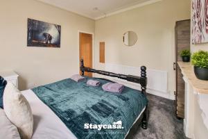 Clarence Co-Living - Private Room Self-Cater