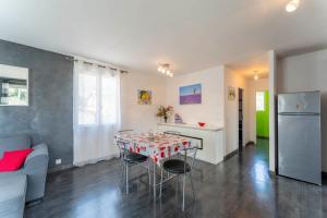 Chalets Chalet en Provence : photos des chambres
