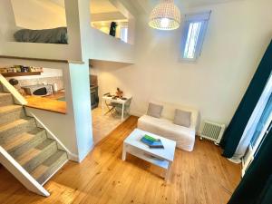 " Studio Vasconia " Hyper Centre - Mezzanine -Wifi