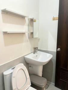 Median Condo Staycation near IT Park Cebu