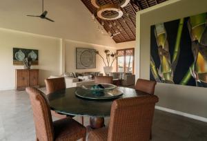 OMEKAI Cemagi by Nakula