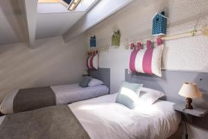Hotels Logis Hotel de la Plage : photos des chambres