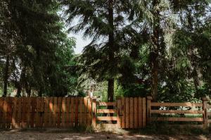 Domek "Klimat Podlasia" DomkinadBugiem - jaccuzzi na życzenie, wspólne dla 2 domków