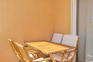 Coastal Comfort with Pool & Parking