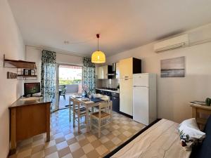 110 - Appartamento trilocale a Marcelli al piano terra al Residence Pineta con Piscina vicino al mare - SPIAGGIA INCLUSA