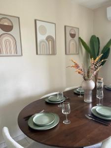 Nice french Riviera, parking gratuit, Tram L1 AU PIED de limmeuble