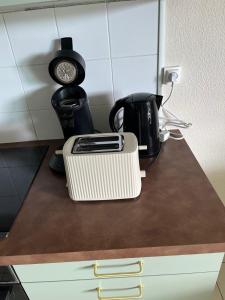 Nice french Riviera, parking gratuit, Tram L1 AU PIED de limmeuble