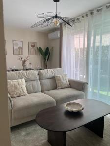 Nice french Riviera, parking gratuit, Tram L1 AU PIED de limmeuble