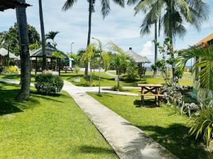 Galaxy Barkada 20 persons