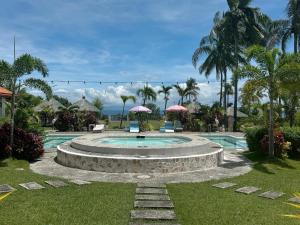 Galaxy Barkada 20 persons