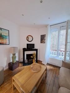 Sampaix Bis - CI - Nice flat for 2 people Canal St Martin Paris 10