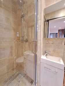 Sampaix Bis - CI - Nice flat for 2 people Canal St Martin Paris 10