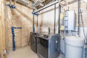 Entire 3-Bedroom Ensuite Townhouse - Spacious and Cozy