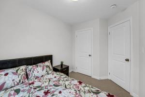 Entire 3-Bedroom Ensuite Townhouse - Spacious and Cozy
