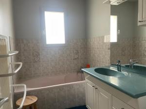 Maisons de vacances ღ L-Epinette - Proche Plage, Wi-Fi & Parking : photos des chambres