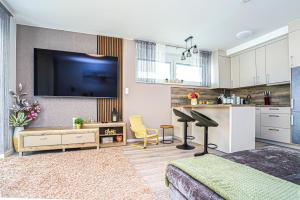 Hullám Seaside Balatonlelle, Ajándék SUP használattal!! Free SUP - 3hvězdičkové hotely ve městě Balatonlelle