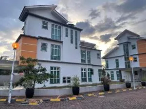 Wan Danisha Villa Inn PC 1 - Pasir Mas