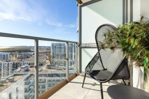 Prestigious Apartment with Parking in Gdańsk by Noclegi Renters