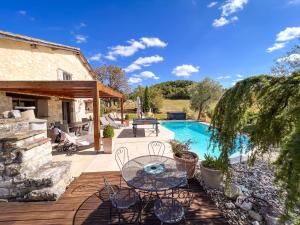 Maisons de vacances Casa Guillarmou - Evasion Enchantee avec Piscine Chauffee, Spa & Clim - Vue Exceptionnelle : photos des chambres