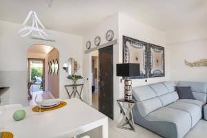 Elegant sea view apartment by Wonderful Italy