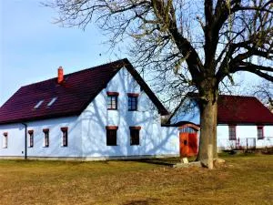 CHALUPA VíCEMIL - Pluhův Žďár