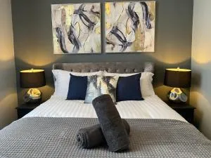 Pendle House - Apt 4 - 3 min walk to beach & Shops! - 老科尔温