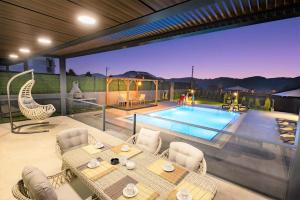 Fethiye Ölüdeniz Ovacık 4 oda 1 salon 8 kişilik tatil villası