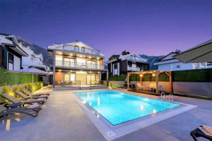 Fethiye Ölüdeniz Ovacık 4 oda 1 salon 8 kişilik tatil villası