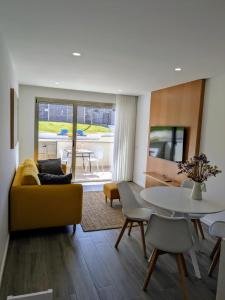 Porta da Praia - Paredes da Vitória