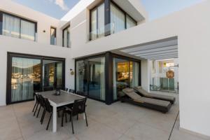 Buenavista Hills Casa Arce 4 bedroom with Seaviews