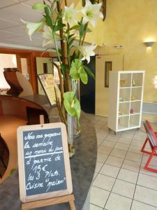 Hotels Hotel La Colombiere Cantal : photos des chambres