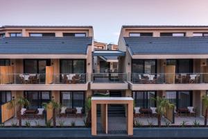 Maraboo Suites