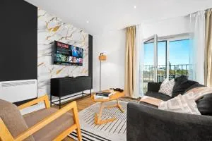 2 Bedroom Apartment - 2 Bathrooms - Netflix- Juliet Balcony 419H - 西布罗姆维奇