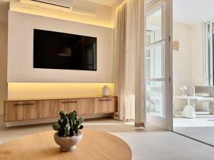 Apartment Oasis Riviera, Near Nikki Beach