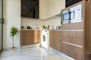 Shamsi Apartments 436