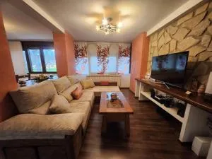 Apartamentos Fuentevieja - Monasterio