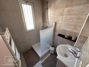 Hortensia Régence Park Swimming pool Beach 300 m away