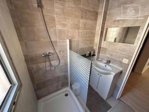 Hortensia Régence Park Swimming pool Beach 300 m away