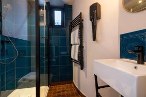 Hotels Hotel Paris La Fayette : photos des chambres