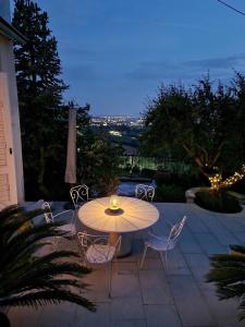 WELCOME TRAVELLER Alema House