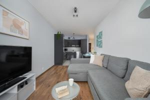 Modern Apartment with Balcony in Wrocław by Noclegi Renters