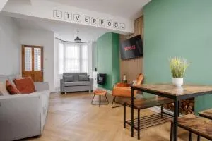 Terraced Home Open Plan Layout Free Parking - Waterloo