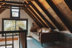 Secluded rustic 3-bedroom cabin on private land