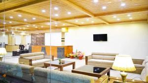 Azure Chandertal Regency Hotel And Spa