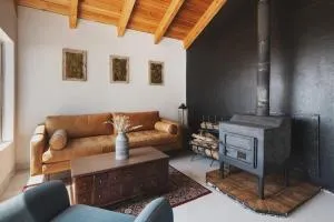 Secluded rustic 1-bedroom cabin on private land - Dunlap