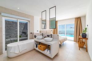 Villa Mia by Villa Plus